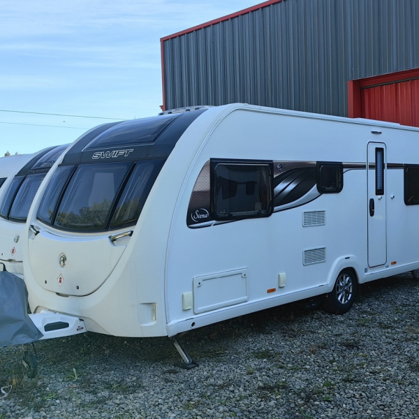 SWIFT SIENA 2019 6 a 7 personas